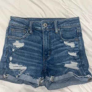 American Eagle, Blue Distressed Cuffed Denim Shorts Size 2